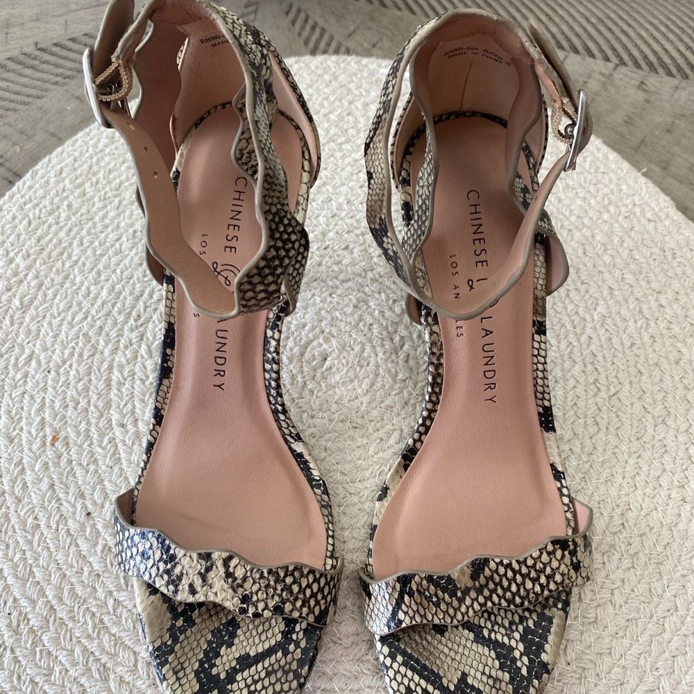 Chinese Laundry kitten heel Black and Cream Sandals with Snake Print.